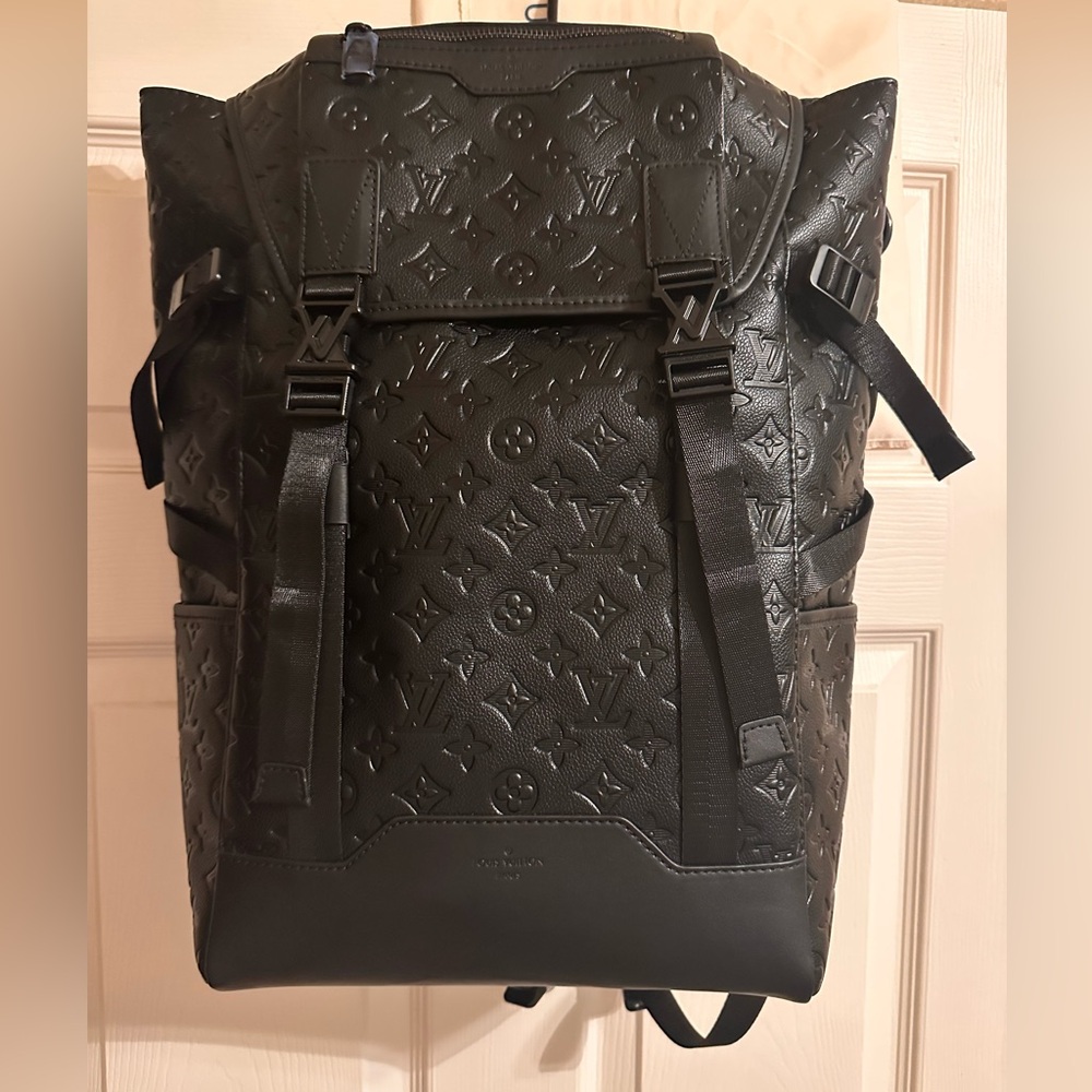 listing-status-banner